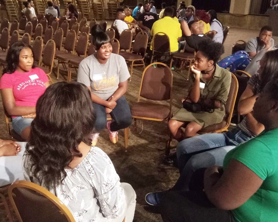 fcstudentsbham's tweet photo. How do you know if you are being a good friend? BFFs can affect the quality and direction of your life. What does it take to be an awesome friend? #Friendships #FaithChapelStudents https://t.co/5pDqzuVUCS