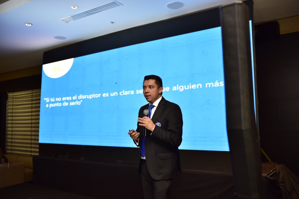 AsinfoEc's tweet photo. Inmovamos dentro de la industria 4.0 buscamos que nuestros clientes tengan herramientas que les ayuden a alcanzar el éxito empresarial y puedan tomar las mejores decisiones al momento adecuado @JFcoMoralesG #Industria40 https://t.co/EZUEPlOi6y