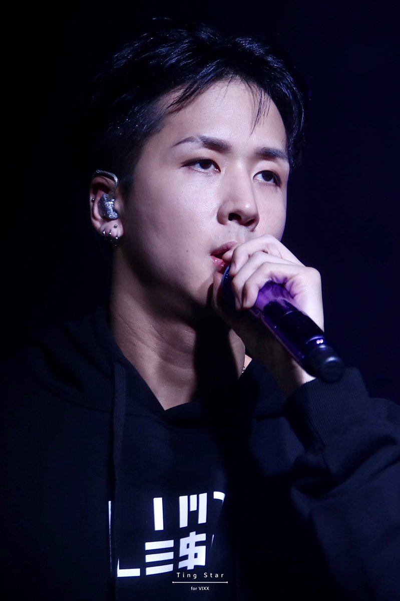 _TingSTAR_'s tweet photo. 191123 리미트리스 릴리즈 파티 낮공

#GROOVL1N #그루블린 #RAVI #라비 #김원식 #LIMITLESS #리미트리스 @RAVI_GTCK https://t.co/D1h3dgH1ov