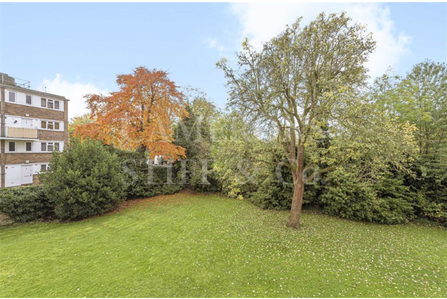 CameronsStiffCo's tweet photo. For Sale: Shoot Up Hill, London, NW2 | £599,000 - FH
Camerons Stiff & Co. are delighted to be able to bring to the market For Sale is this outstanding 2 bedroom apartment
Click for more details on this property >> https://t.co/2v8WZdKFih
#ForSaleProperty #HomeUK https://t.co/Ca4z5dZelY