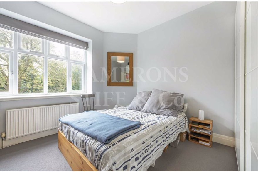 CameronsStiffCo's tweet photo. For Sale: Shoot Up Hill, London, NW2 | £599,000 - FH
Camerons Stiff & Co. are delighted to be able to bring to the market For Sale is this outstanding 2 bedroom apartment
Click for more details on this property >> https://t.co/2v8WZdKFih
#ForSaleProperty #HomeUK https://t.co/Ca4z5dZelY