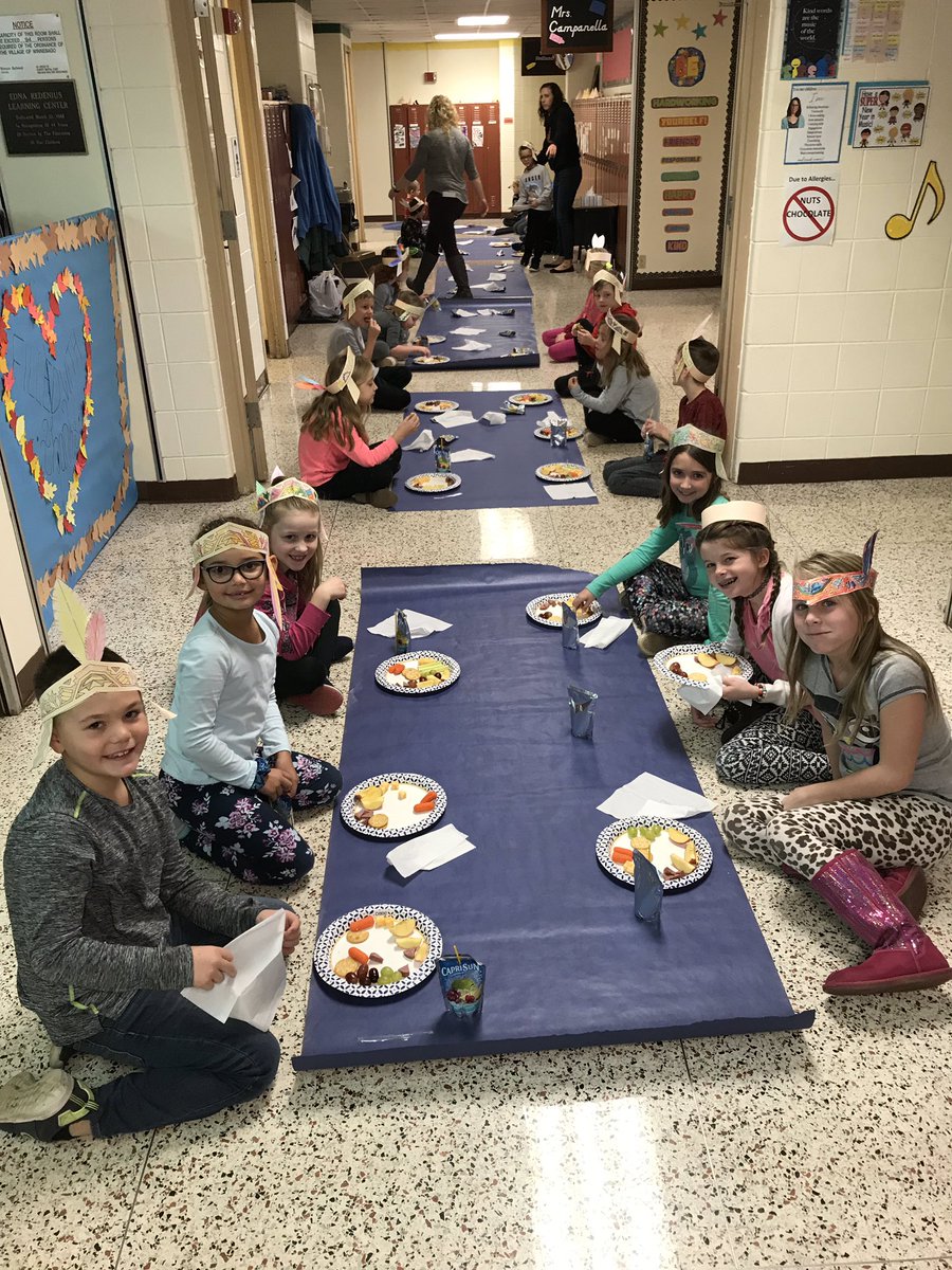 SimonElemSchool's tweet photo. With Thanksgiving approaching, each grade level had its “feast” this morning. Happy Thanksgiving to all! https://t.co/BSZDhsvEo9