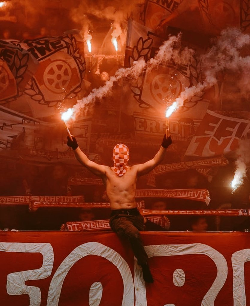 Pyro is art, not a crime!