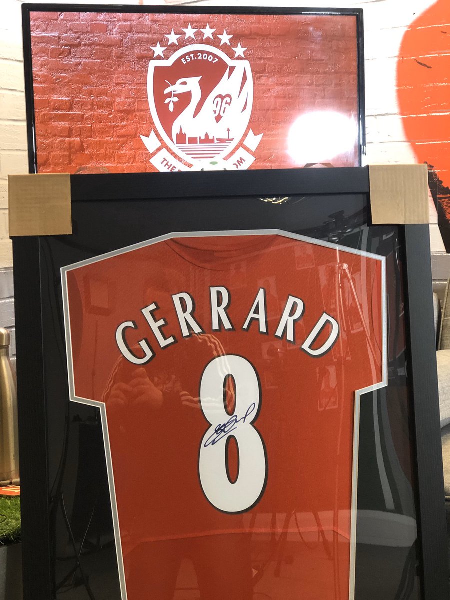 Competition!! 

For your chance to win this signed Steven Gerrard framed shirt, complete with certificate of authentication;

Follow @RedmenAcademy
Follow <a href="/a1memorabilia/">A1 Sporting Memorabilia</a>
Comment ‘SG8’
RT this tweet!

Comp ends Sunday 1st December!!

Good luck!

#AD #Competition #TuesdayMotivation