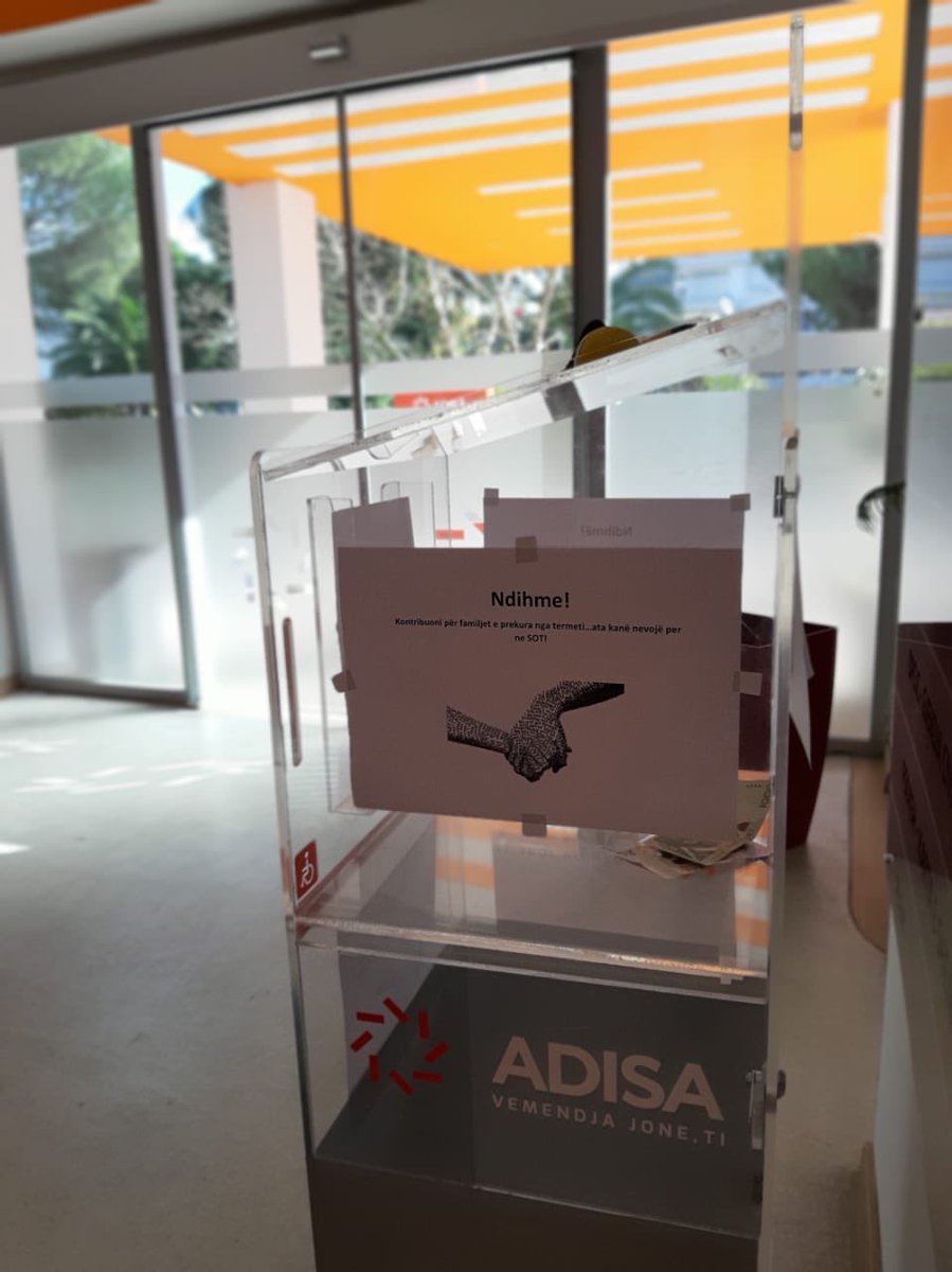 ADISA_Lab's tweet image. Të nderuar qytetarë, në të gjitha Qendrat ADISA kemi një hapësirë të posaçme ku secili mund të japë kontribut në ndihmë të familjeve të prekura nga tërmeti. Njësia Lëvizëse ADISA gjithashtu, ndodhet në terren duke ofruar ndihma në zonat më të prekura. #ShqiperiaSolidare
