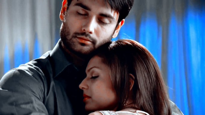 His chemistry & his jodies in every show was another story The man who can created chemistry with anyone even with a puppetMy Vote goes to  #VivianDsena forSexiest Star of The DecadeSexiest Star of 2019 #AsjadNazirSexyList2019 #EasternEyeSexyList2019  @asjadnazir