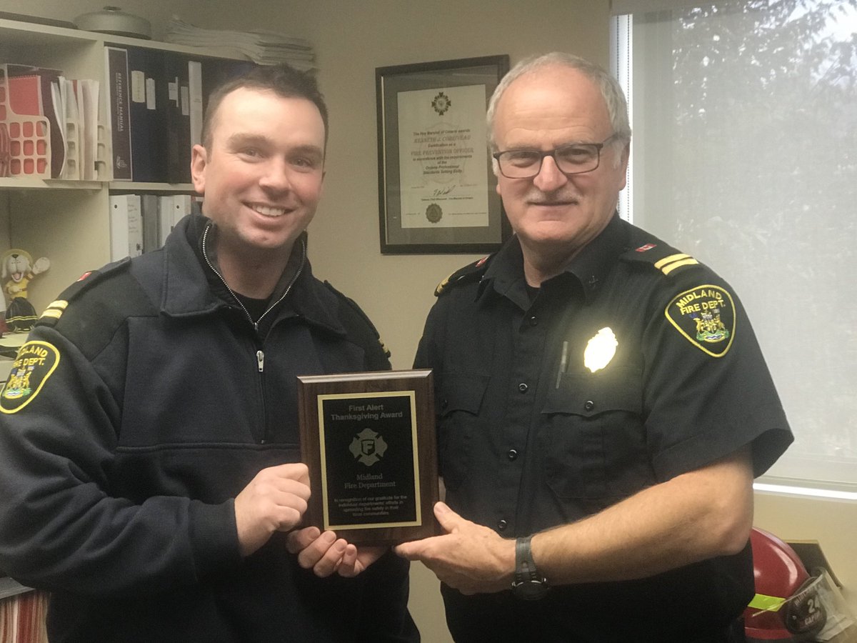 ChiefRyanMFDPFD's tweet photo. Thank you, Rona and First Alert for your continued commitment to community safety and thanks First Alert for the Thanksgiving Award presented MFD. https://t.co/MNdPSKaa24