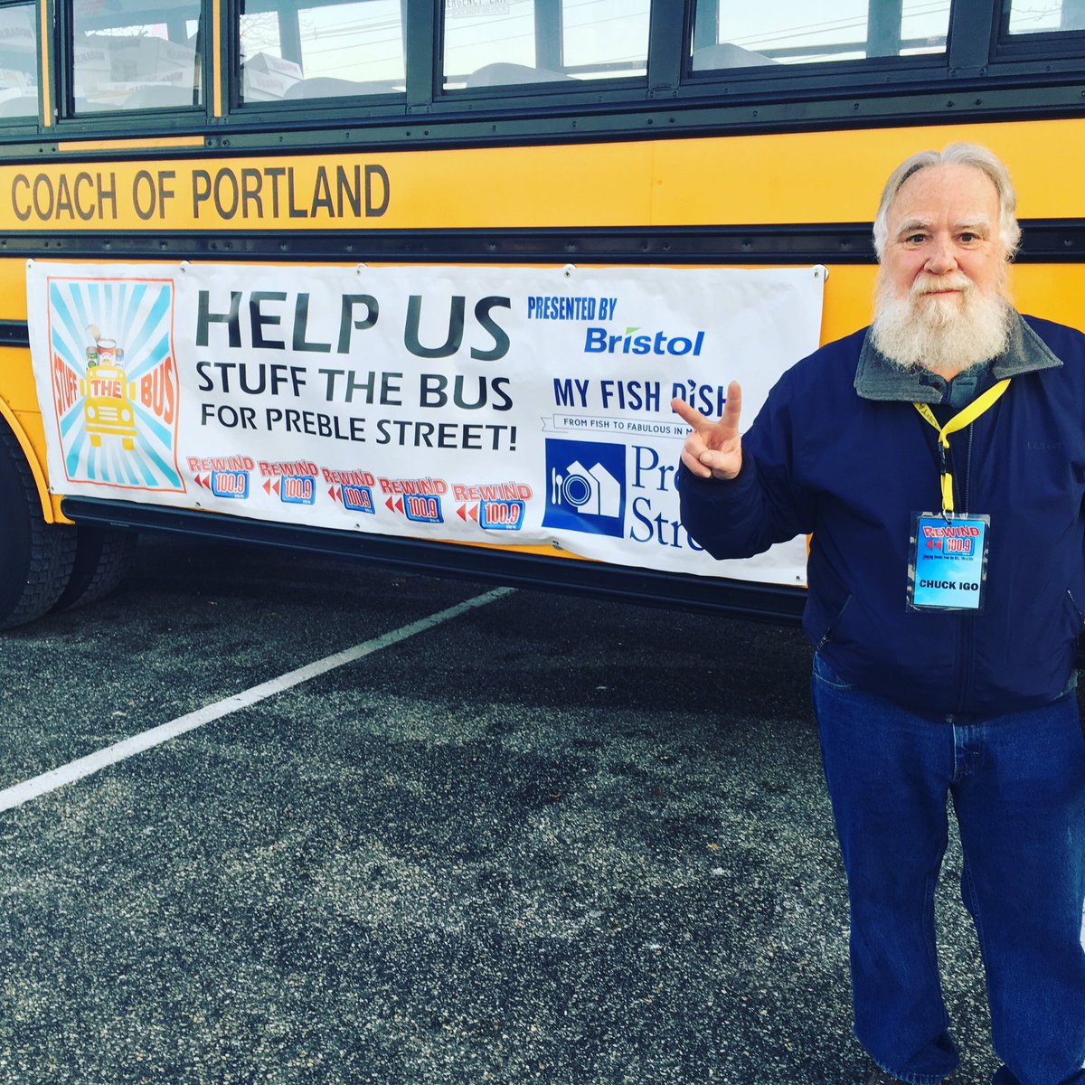 Rewind 100.9 tweet media