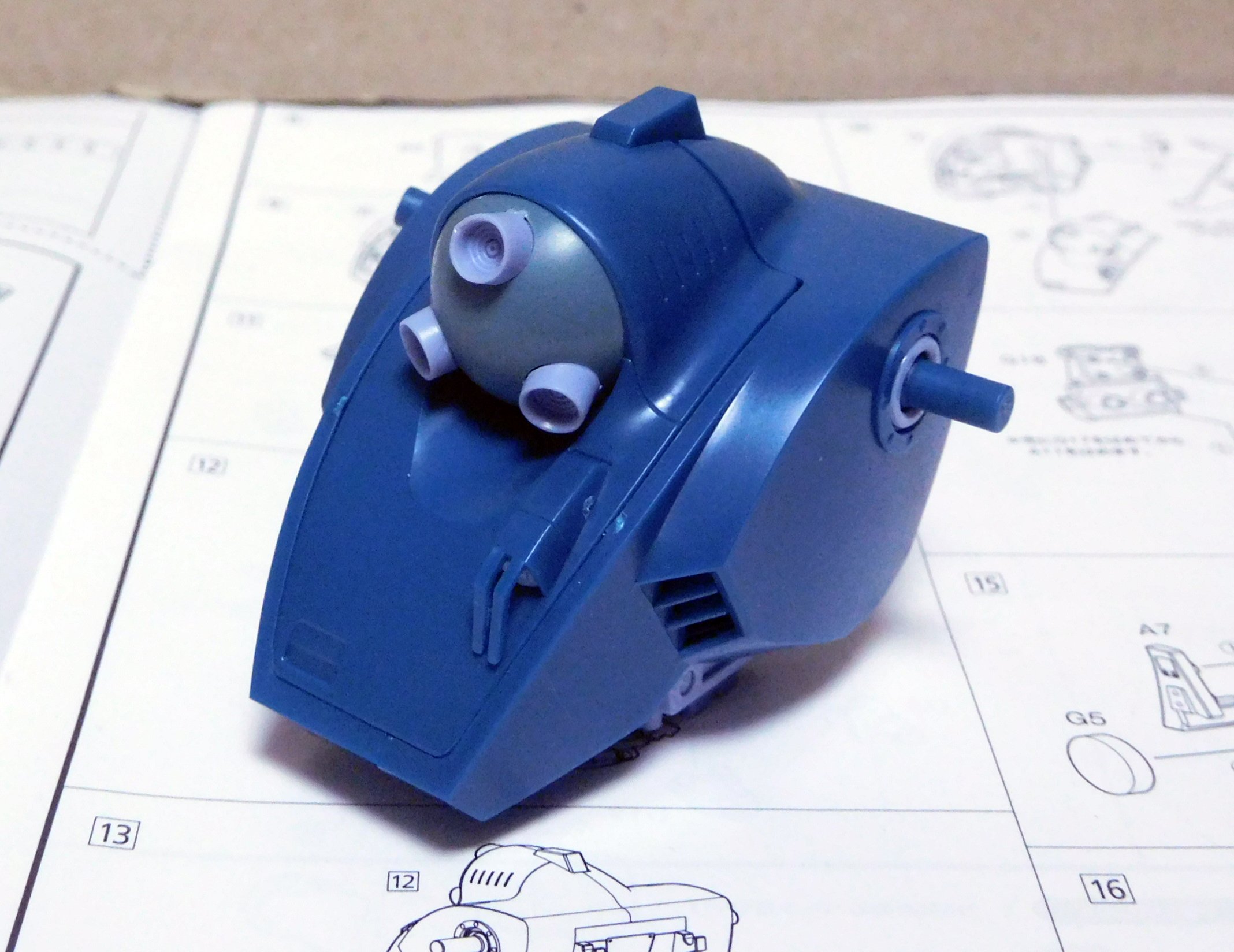 廣田恵介 結局 ヒジに描かれたジャバラは関節として使われることはなく 新たに関節ユニットが設けられたか ゲルググの脇下のジャバラは後のガンプラでは関節として動かしてもらえたのだから 大河原ジャバラ界の中では出世頭だよね T Co