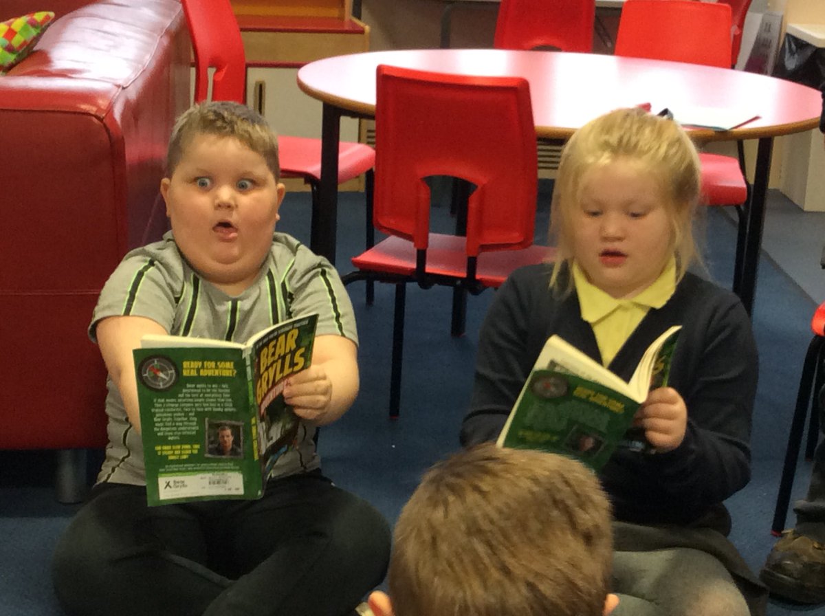 Darwin_Over's tweet photo. #readingisfun Dali class acted out the words astonished and dread whilst reading their class book.@Overthorpe_Acad @O_Year_5_6 @O_Year_3_4 https://t.co/6lWmvBmNsZ