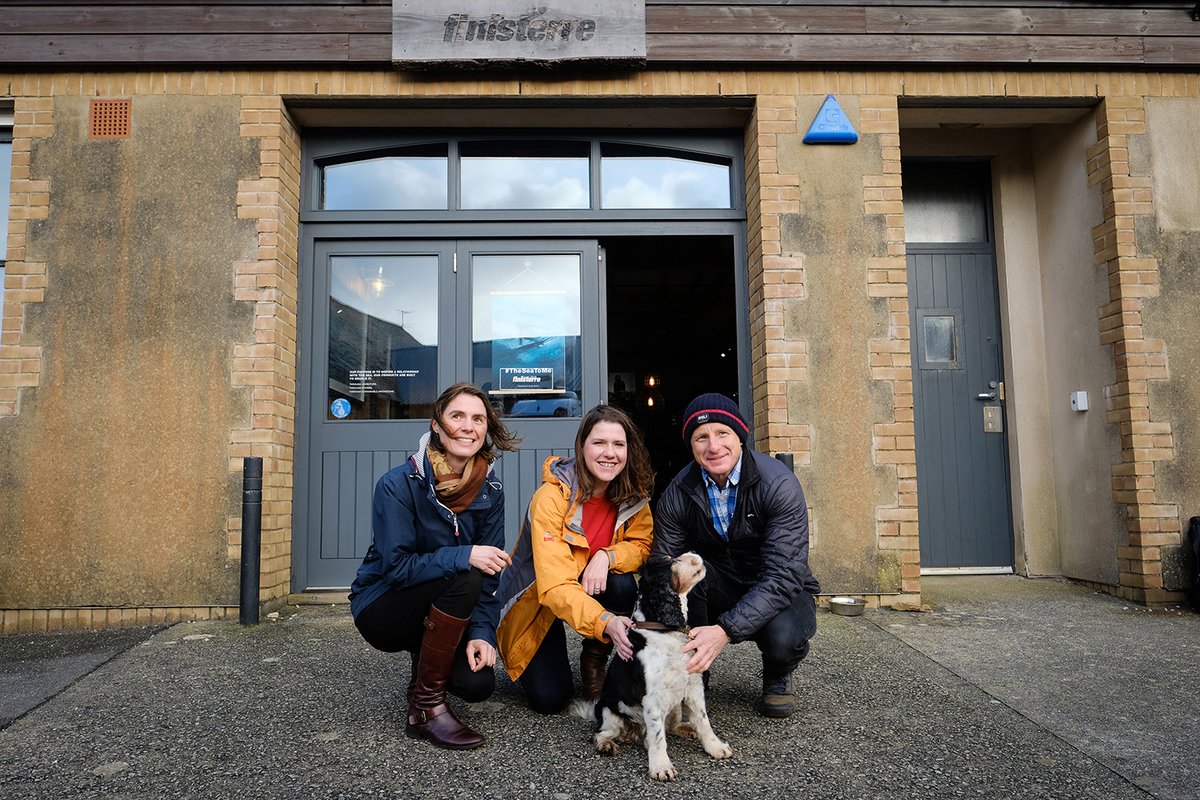photogregmartin's tweet photo. Leader of the Liberal Democrats Jo Swinson visited @FinisterreUK in St Agnes this morning, joined by local candidate Ruth Gripper and shown around the company HQ by founder Tom Kay and his dog Otis.
https://t.co/MhMYJ8pOTV @CornwallLive https://t.co/ACUPPr9dyd