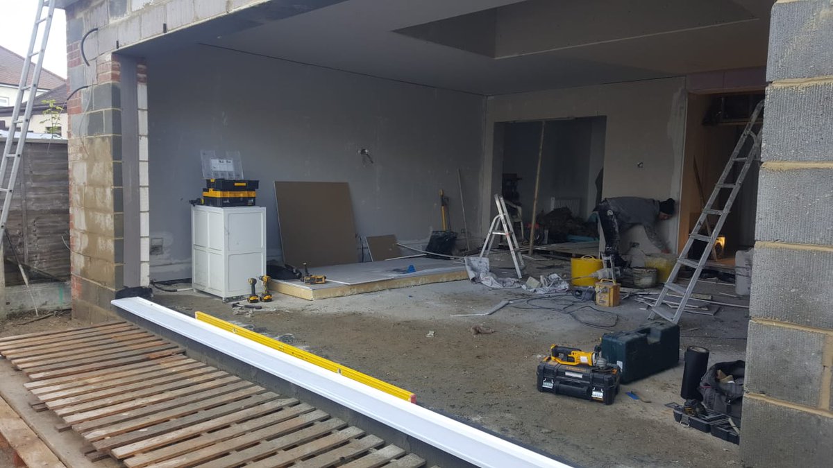morelightglass's tweet photo. Install of sliding doors :-) , finished photos to follow, exciting.
#Morelightglassdesign #Slidingdoors #Glass #Teamwork #openyourspace #Beautiful #Glazing #Morelight https://t.co/2R3WypF25Y