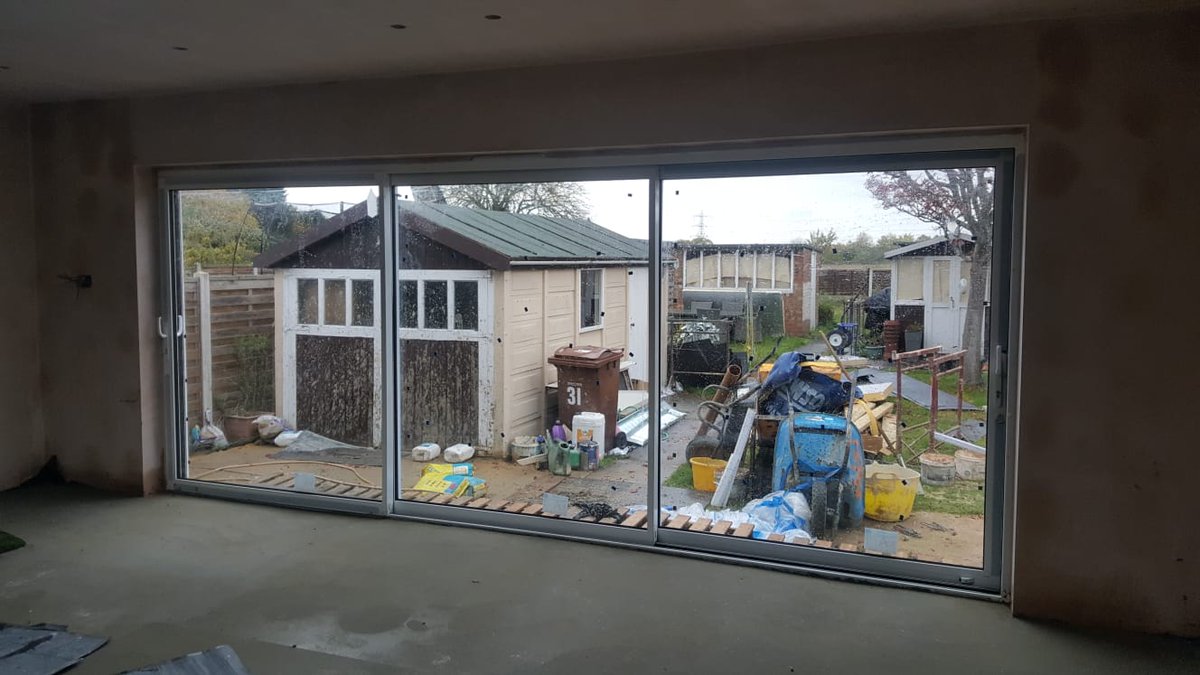 morelightglass's tweet photo. Install of sliding doors :-) , finished photos to follow, exciting.
#Morelightglassdesign #Slidingdoors #Glass #Teamwork #openyourspace #Beautiful #Glazing #Morelight https://t.co/2R3WypF25Y