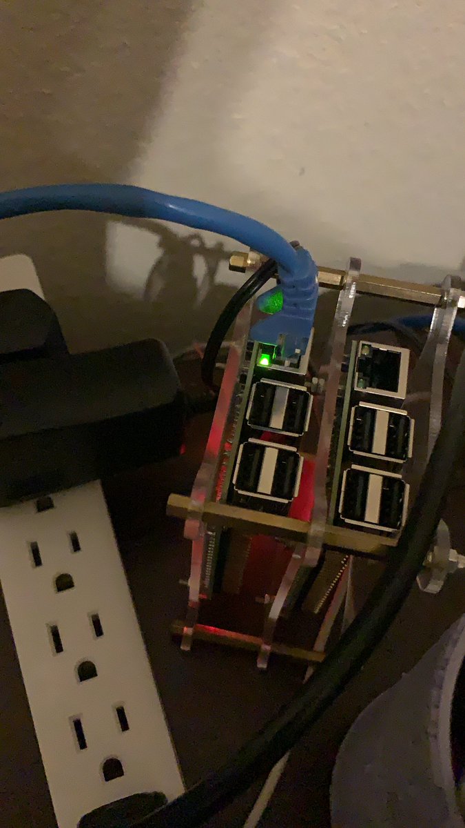 engineertrey's tweet image. #IUseMyRaspberryPiFor minecraft server and openvpn server