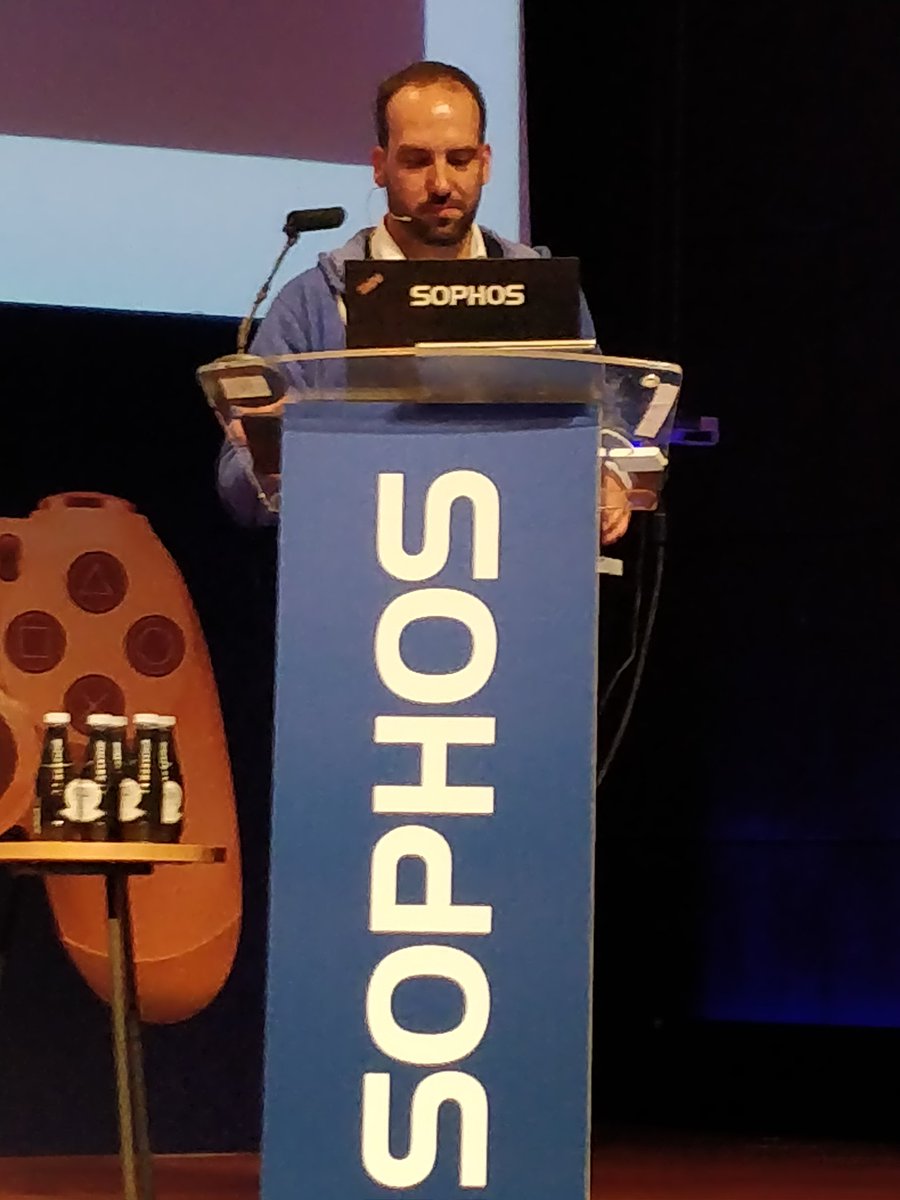 eduSatoe's tweet photo. Conoces #Intelix de #Sophos? Nos lo cuentan @AlbertoRRodas e @IvanSophos en #sophosdaymadrid2019 con una muestra real de #BitPaymer y un bot de Telegram que analiza hashes de malware 💪😎 #HackingDesdeElSofá https://t.co/8566GQ1M6k #cracks https://t.co/iwmgvwXeY4