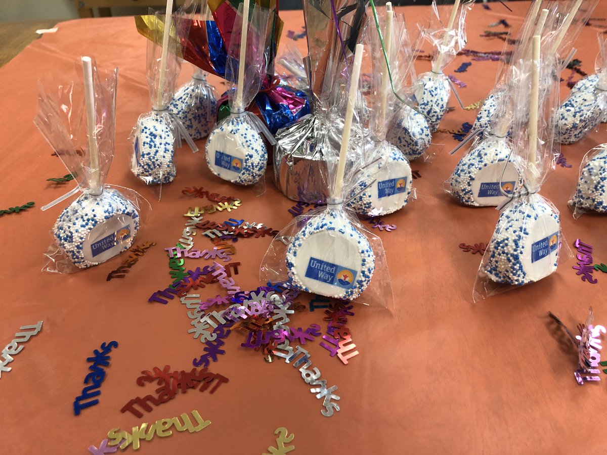 Thank you to our United Way Campaign Leaders, Mrs. Spurgas and Mrs. Hergott! Oakdale increased their donations to United Way by 40% this year! #unitedwaysect
