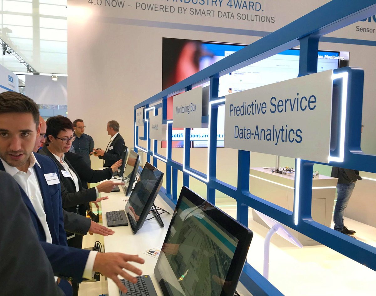 SICK_de's tweet image. Produkt-Highlight: #SmartDataSolutions. Unsere datenbasierte Lösungen bringen Sie in nur vier Schritte zu Ihrer #I40-Lösung - das alles branchenunabhängig. Mehr Informationen erhalten Sie von unseren Experten auf der #sps_live: Halle 7A, Stand 340. #I40withSICK