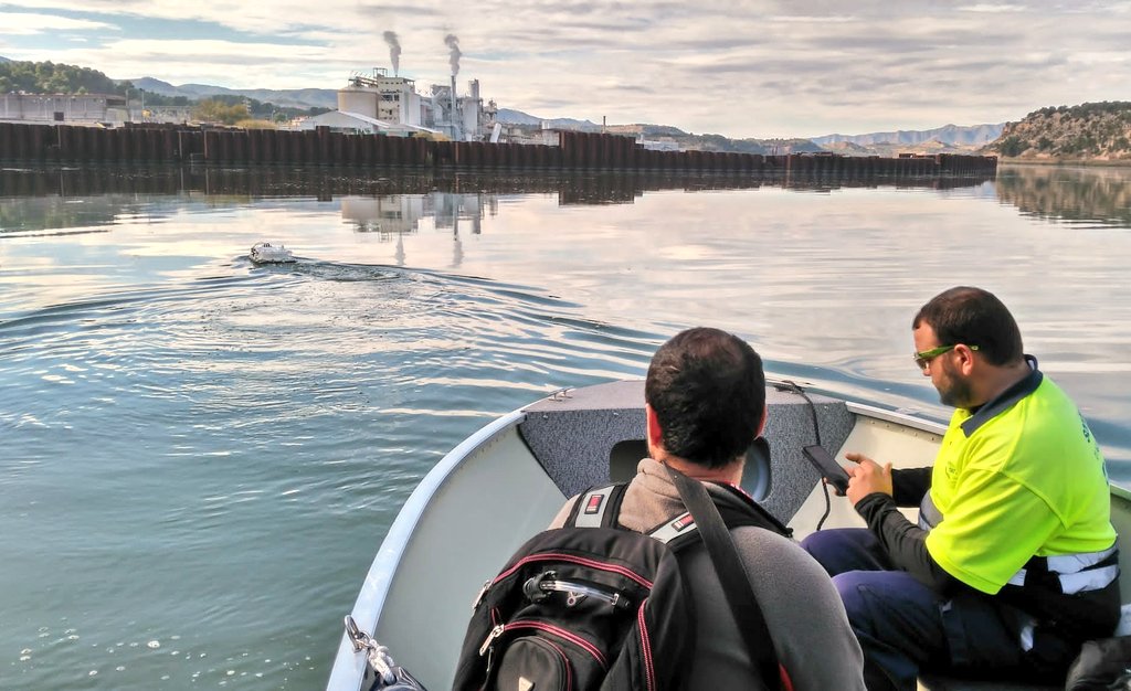 Associated to the Horizon 2020 Incatch Project, using the Platypus boat, we are monitoring the heavy metals (copper and lead) of the surface water in the Flix reservoir (Ebre River, Catalonia) <a href="/intcatch/">intcatch</a>
<a href="/BETA_TechCenter/">BETA Tech Center</a> <a href="/ideceinstitut/">IDECE</a> <a href="/aigua_cat/">ACA</a> <a href="/migratoebre/">Life Migratoebre</a>
@reservanaturalsebes