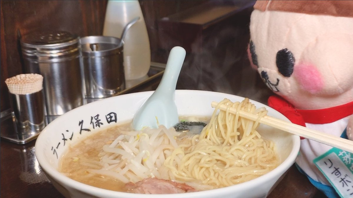 ogibon_tw's tweet photo. オギボンチャンネル第2弾は「荻窪ラーメンってなんだろう？」特集！（from ogibon vol.10）
みんなの大好きな「荻窪ラーメン」の魅力をご紹介するよ〜！
ぜひ【チャンネル登録】をお願いします〜！
#ogibon #オギボン #荻窪 #ラーメン #春木家本店 #十八番 #ラーメン久保田

https://t.co/5OG7SShv4B https://t.co/bHjv7XkaAd