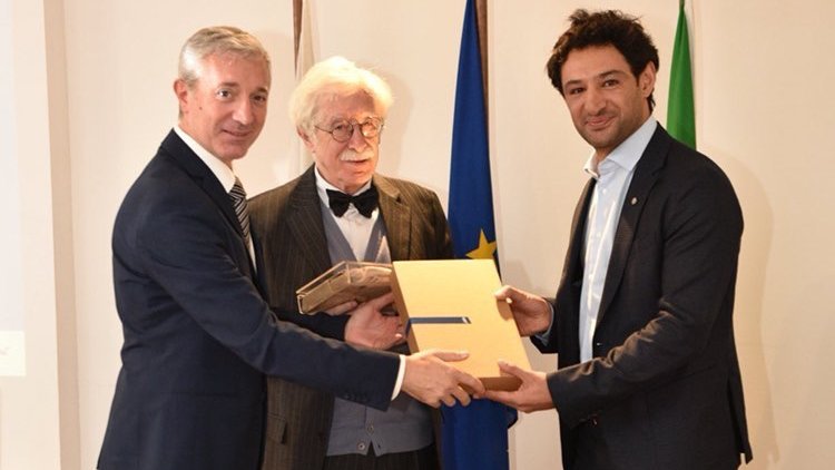 We are grateful and proud to win the Etico/Ethical Award 2017/2019 in Milan. Massoud was present on behalf of Mine Kafon to receive the award.#design #drones #innovation #technology #demining #landmines