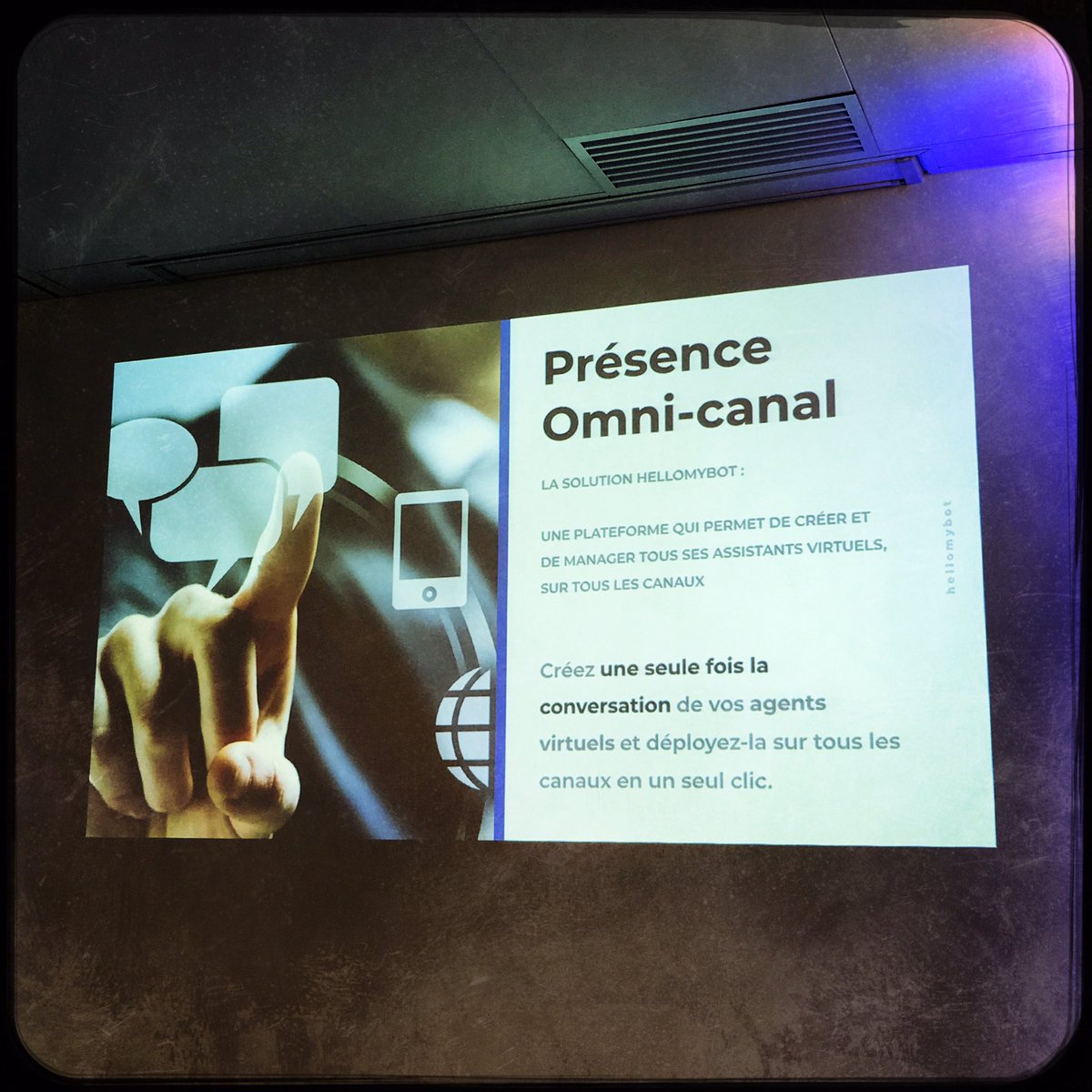dgrpro's tweet photo. #Atelier7 @VoiceTechParis @hellomybot_io Plateforme SaaS d’agents conversationnels #Incubation @Zendesk #StationF & retour d’expérience avec le Consulat de France en Espagne : importance de la créativité dans les cas d’usage #WebChat #PhoneBot Démo live #MultiCanal ! https://t.co/KjzYo6AcPr