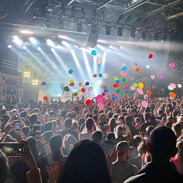 TheLexiphane's tweet image. Congratulations @mattandkim on your 10 year Grand-iversary. Thanks for bringing the joy. ift.tt/2OkyNbO