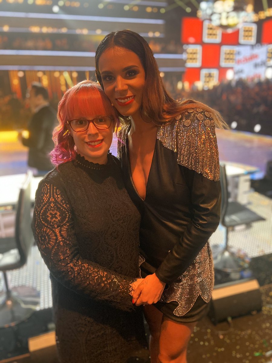 MadleenRosier's tweet photo. @shymofficiel 👩🏼🎤💫😻🌹❤️ #MERCI #MaPepite https://t.co/gBbA6zV1GO