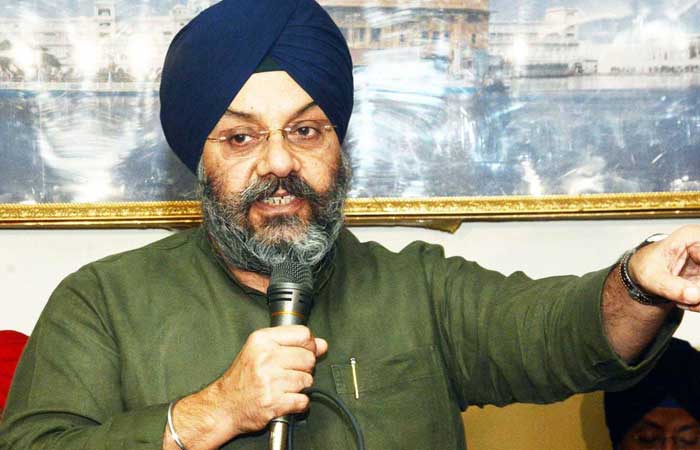 yespunjab's tweet photo. 26 ਜਨਵਰੀ 2020 ਤੋਂ ਪਹਿਲਾਂ ਸਿੱਖ ਧਰਮ ਨੂੰ ਵੱਖਰਾ ਧਰਮ ਐਲਾਨ ਕੀਤਾ ਜਾਵੇ, ‘ਜਾਗੋ' ਪਾਰਟੀ ਨੇ ਰਾਸ਼ਟਰਪਤੀ ਨੂੰ ਲਿਖਿਆ ਪੱਤਰ
#RamNathKovind #President #Jago #ManjitGK #Sikh #Religion
https://t.co/8WYFbtVMwb https://t.co/poetLPaiFj