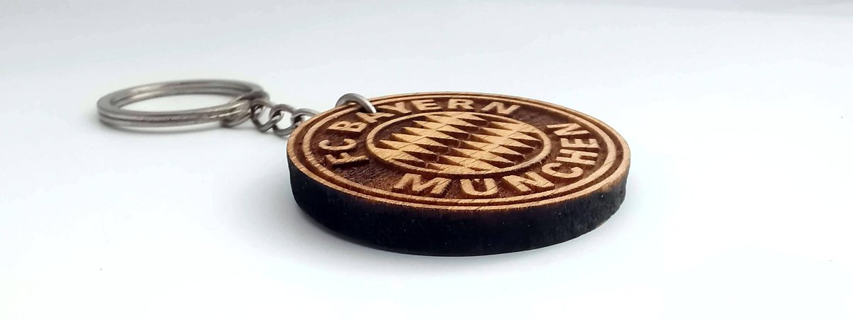 andra_389's tweet image. FC Bayern Keychain, Beech Wood, Sign Keychain, Logo Keychain, Environmental Friendly Green materials tuppu.net/90fdf816 #keychain #Etsy #CoolKeychain