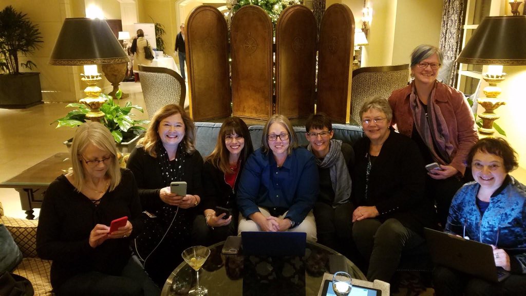 Stickit2Stage4's tweet photo. @itsthebunk @ShehasMBC @Majormac1 @stales @IBCResearch @coffeemommy I’m not in that one but here’s one of the entire #BCSM live from #SABCS18 gang 😊 https://t.co/mqJcU2PnLS