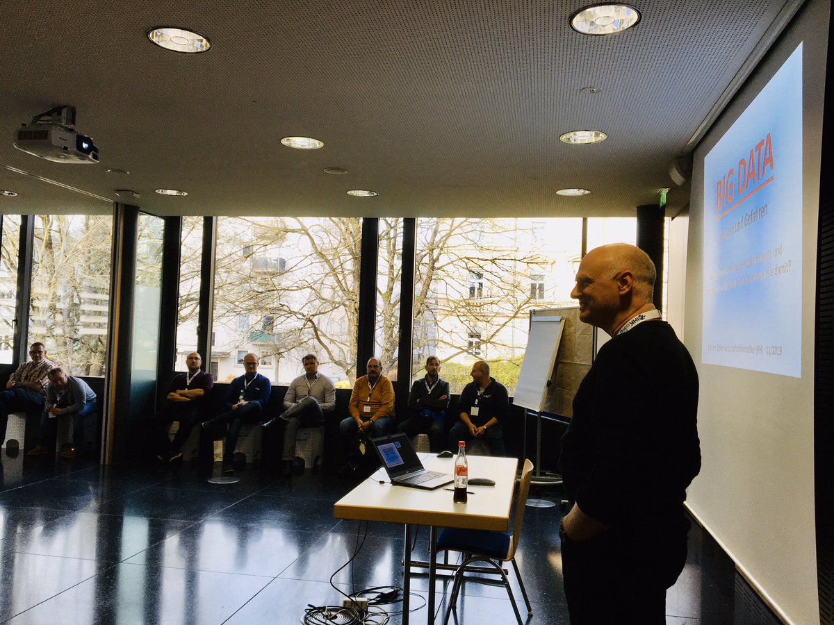itseccamp's tweet photo. Die 2. Sessionrunde ist eröffnet @itseccamp https://t.co/l2vdYmFenX