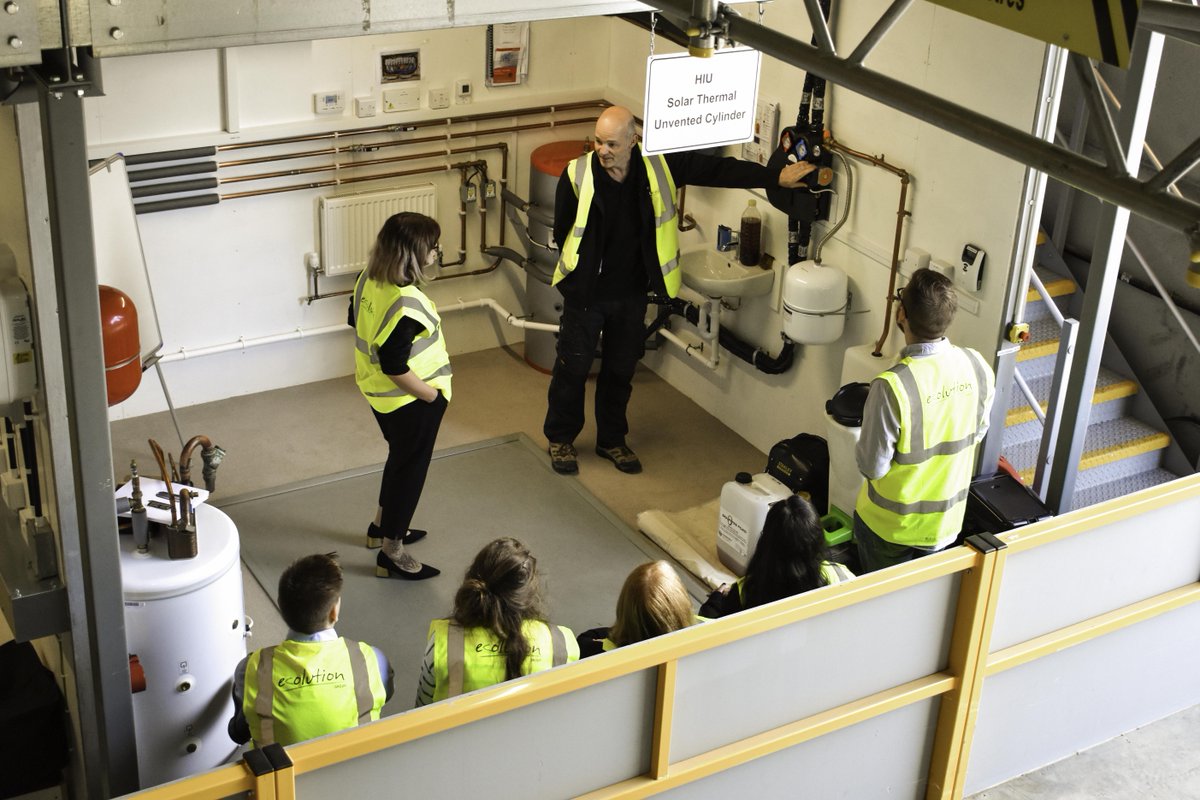 ecolutionGRP's tweet photo. Our training bay located near our main HQ is a fantastic tool for our experienced engineers to pass on their knowledge to apprentices, staff and clients. It showcases all of our renewable technologies and what difference they can make. 

#JoinTheEcolution #Trainingbay #Renewables https://t.co/htfLYG3lzB