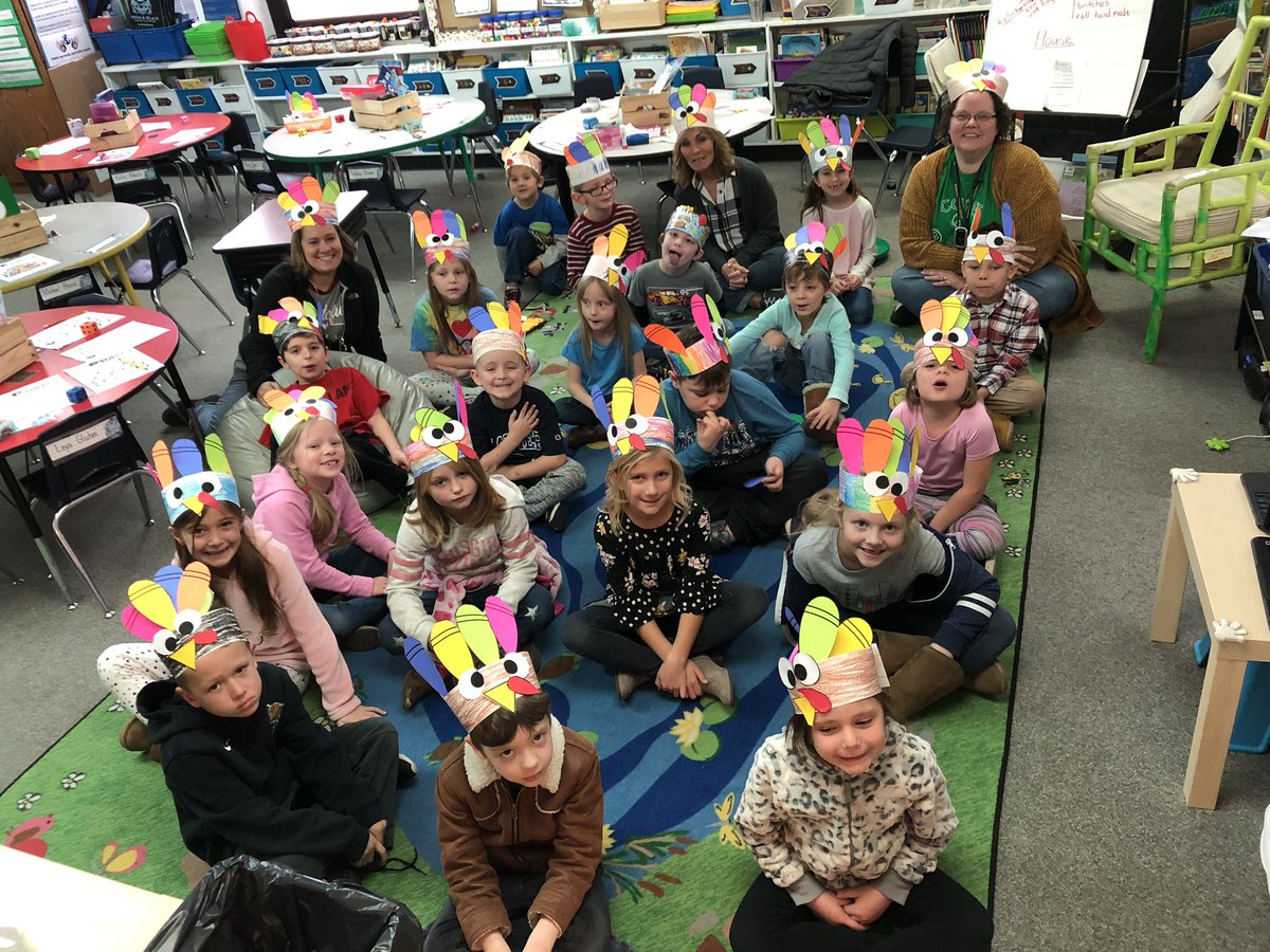 MrsharrisL's tweet photo. Gobble Gobble!  I am so thankful for the opportunity to work with these turkeys everyday! #ButlervilleBrightSpots https://t.co/HkXm0j1LdQ