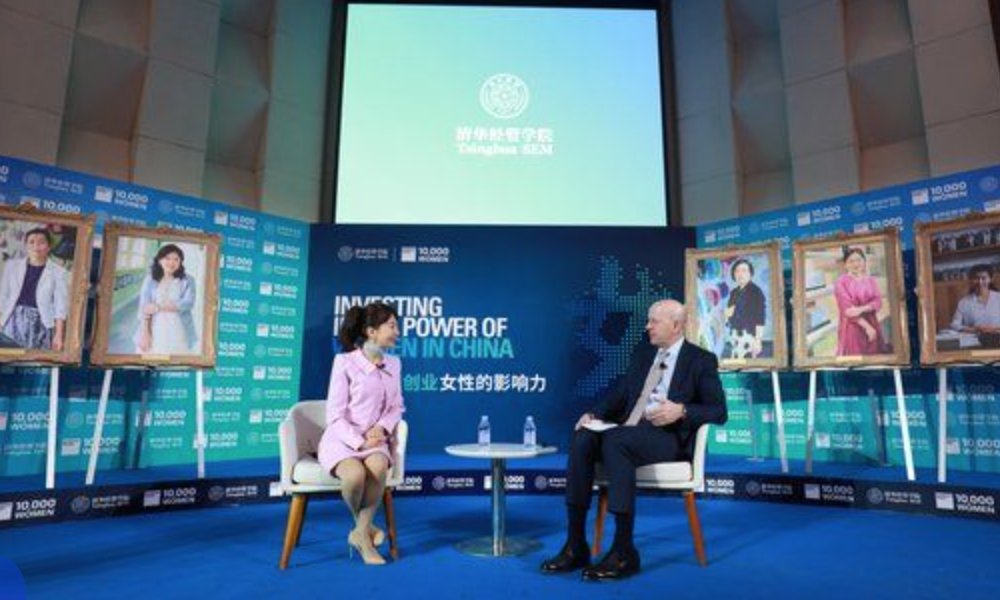 CarmenSDI's tweet photo. Sharing from Yahoo Finance: https://t.co/ru8dYTx8BH Group CEO discusses female leadership with Goldman Sachs Chairman David Solomon https://t.co/QjVuSBwMP6 #yahoofinance #goldmansachs #tripcom #tripdotcom #womensentrepreneurship #womensbiz #womeninbiz https://t.co/0qpmvKynd5