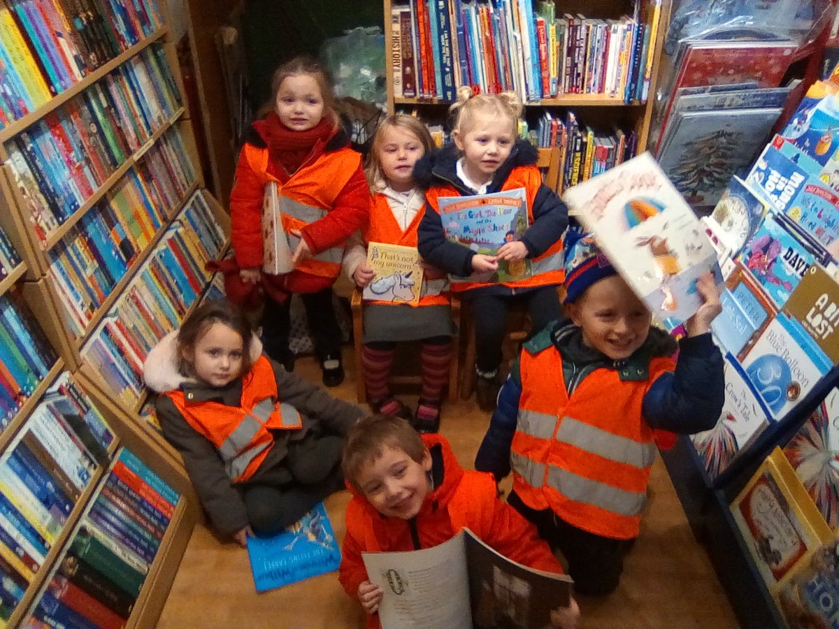ViewSevern's tweet photo. On Friday our Reception children visited Stroud Bookshop. Each year Stroud bookshop has an anonymous donation to give each reception child in Stroud a book token. This was a wonderful experience for the children to go to the bookshop and choose their own book. #remarkablereading https://t.co/rUradyXjWc