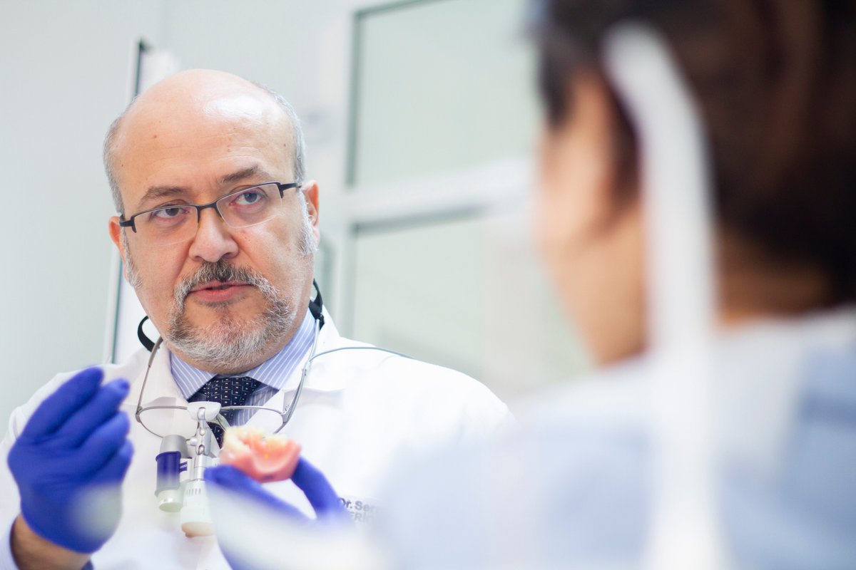 Sevgili Prof. Dr. <a href="/sermetsahin/">Sermet Şahin</a> hocamızın webtasarım çalışmalarında kullanmak üzere gerçekleştirmiş olduğumuz fotoğraf çekim çalışmalarımızdan. 👨‍⚕️📸 #daire21adworks

#fotoğraf #dental #dentalphotos #dentalcare #sağlık #health #photography #healthphotos #video #ankara #sosyalmedya