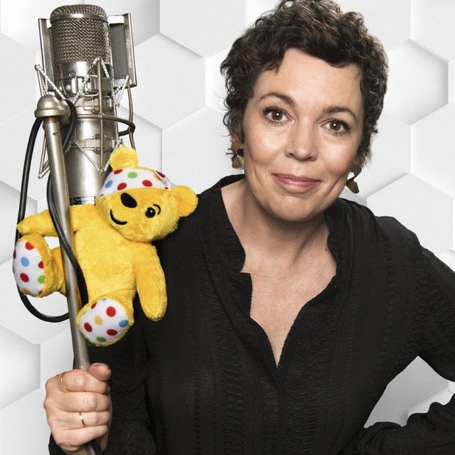Her majesty #OliviaColman has said, "she's going to stick to her day job" - we want to hear more songs from her though! What would you like to hear her sing next? 👑 #GotItCovered