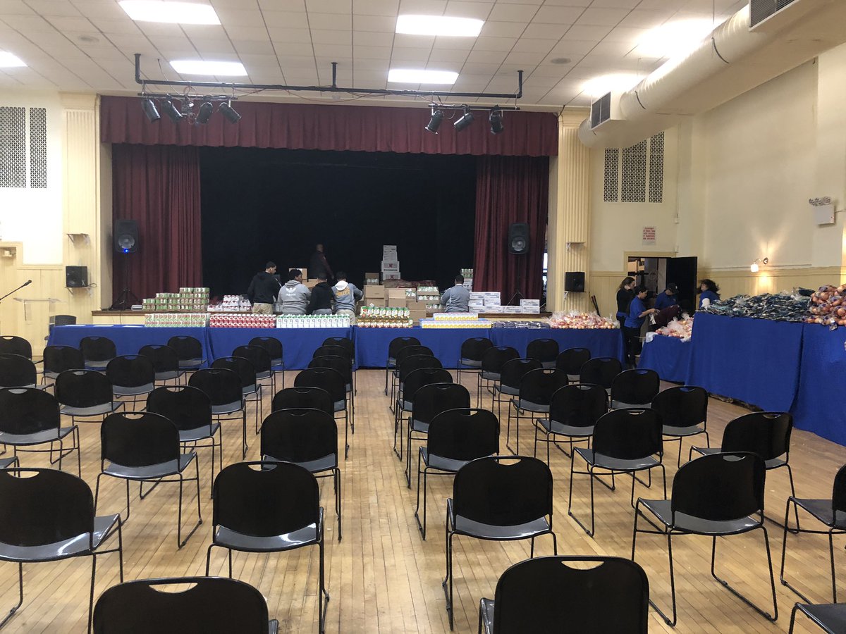 CathCharitiesNY's tweet image. We’re getting ready for Turkey Day! Every year, before Thanksgiving, we help families by handing out turkeys, rice and other essentials needed for #Thanksgiving dinner. #ProvideHelp #CCNYTurkeyDay