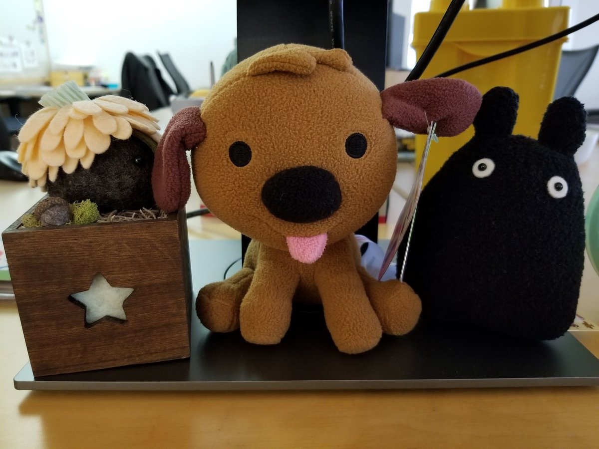 Just started my new job as Technical Artist at <a href="/sagomini/">Seven</a>! I was having so much fun meeting new people yesterday I forgot to tweet about it. Puku and Totoro were excited to meet Harvey too! 😊🎉