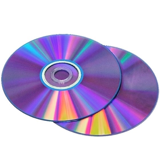 Des del Casal dels Joves s’han posat en marxa per preparar la decoració de l’arbre de nadal de la placeta de l’església. Per fer-ho necessiten molts de cd. Per això habilitaran, a partir de dijous una capsa al Casal Pere Capellà, on podeu deixar tants de cds com volgueu.