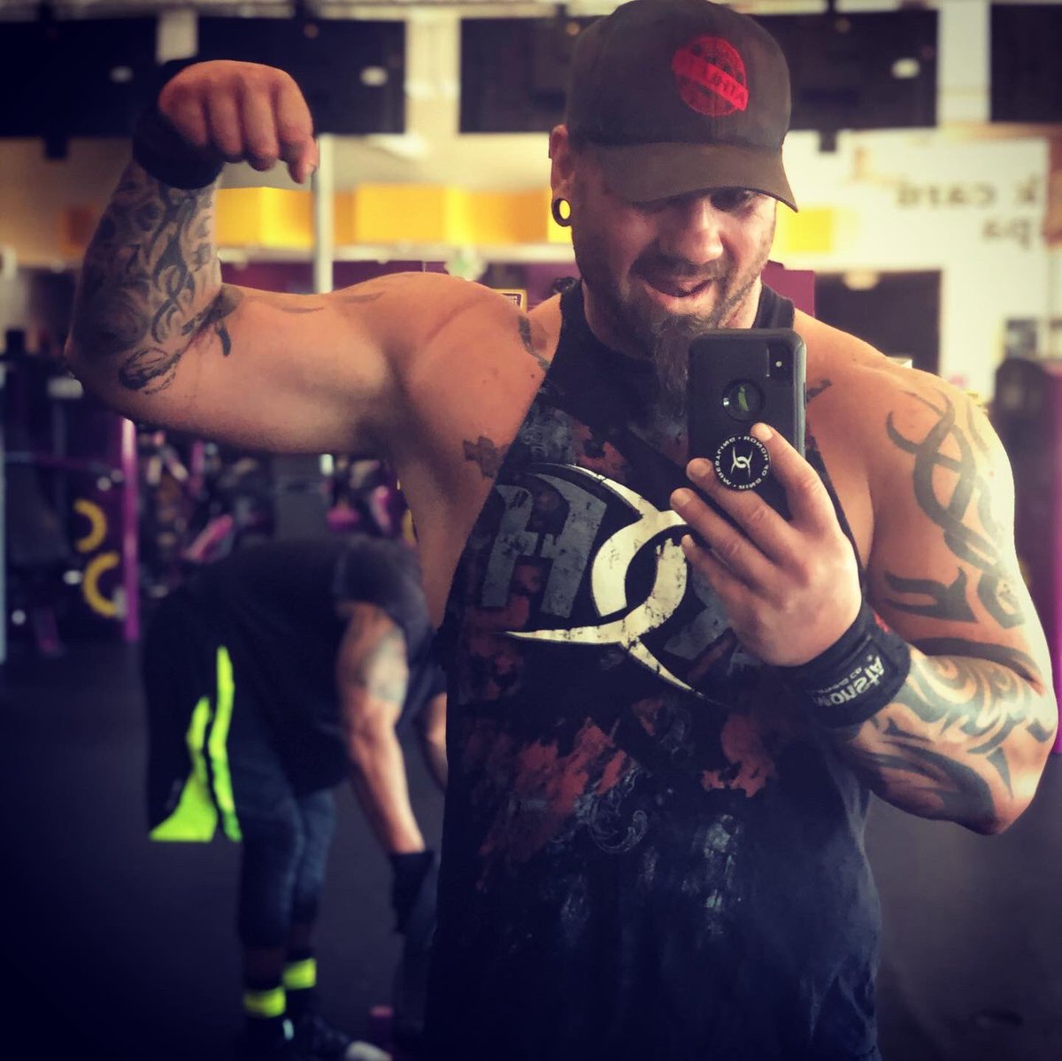 Sledge805's tweet photo. Hate is only love disguised as jealousy and that’s an insecurity within that person! Keep working hard and keep going after those goals!! @real1 https://t.co/OgfjDSxMnB