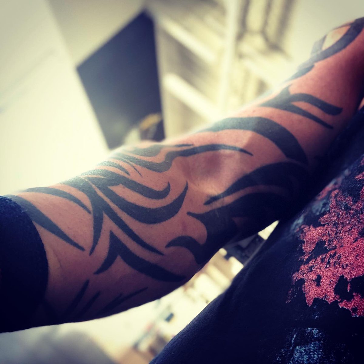 Sledge805's tweet photo. Hate is only love disguised as jealousy and that’s an insecurity within that person! Keep working hard and keep going after those goals!! @real1 https://t.co/OgfjDSxMnB