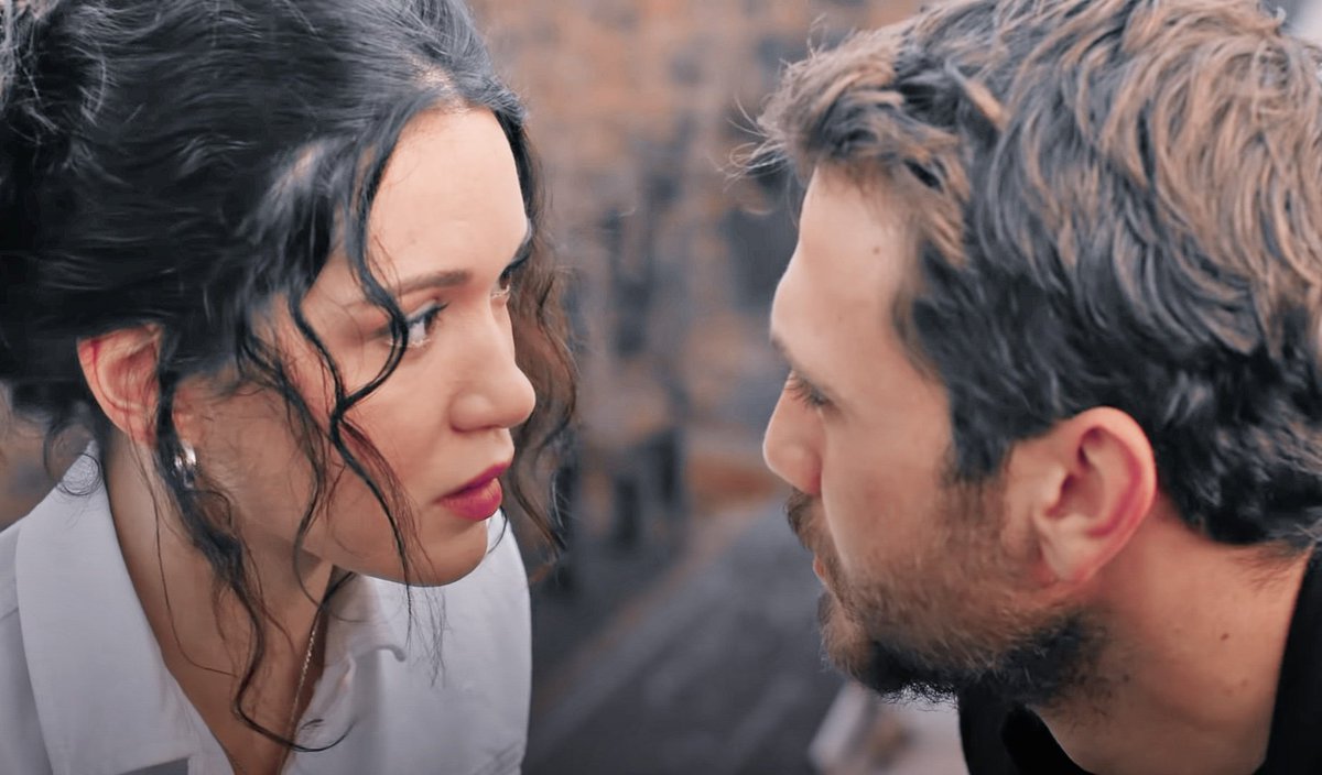 #NehYam
🍷 acısından öpülesi kadın,Nehir!