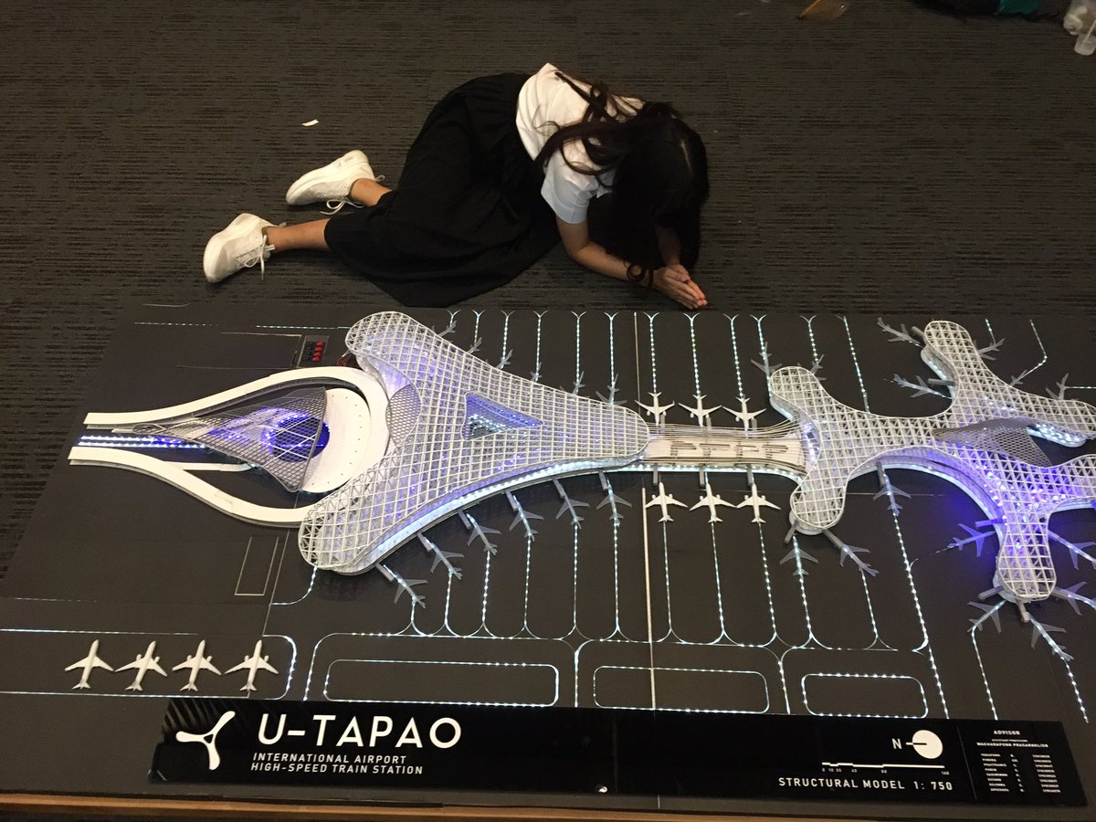 MdabJp's tweet image. ขอบคุณเพื่อนๆ ขอบคุณที่ทำจนจบ รัก #ไม่มงจะงงมาก #อู่ตะเภาสู่จักรวาล #สถาปัตย์ #ลาดกระบัง 
ยัง ยังไม่จบ มีงานต่อไปอีก ...