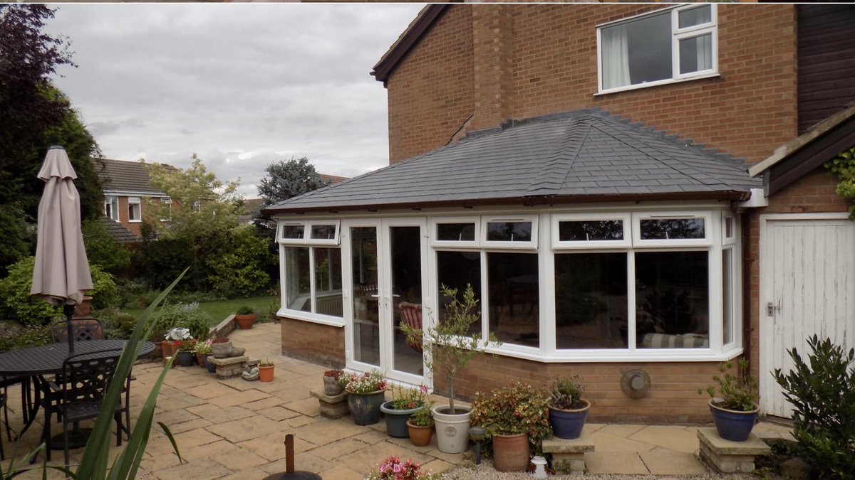 SupaLiteRoofs's tweet photo. A great install by another one of our installers 🏠🤩

Based in Leicestershire 📍✨ @CrownWindowsUK
#Tapco slate finish tiles to complete the install  ✅ 

#Install #Roofing #Roof #Installation #Tiles #RoofConversion #Leicestershire #Design https://t.co/VQEKxgk1yo