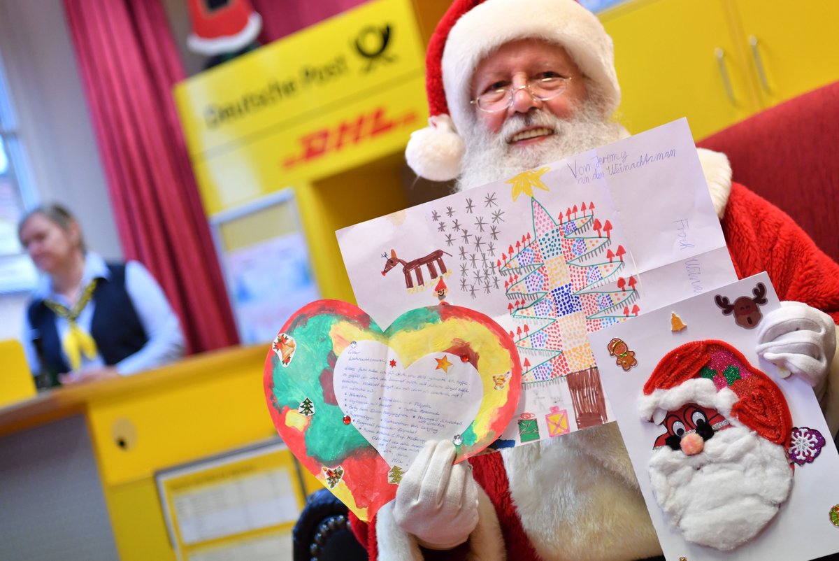 #Wunschzettel an Weihnachtsmann, Nikolaus oder Christkind schicken und eine Antwort bekommen? Die Deutsche Post macht‘s möglich! Die Adressen aller Weihnachtspostfilialen gibt’s hier: deutschepost.de/de/w/weihnacht…