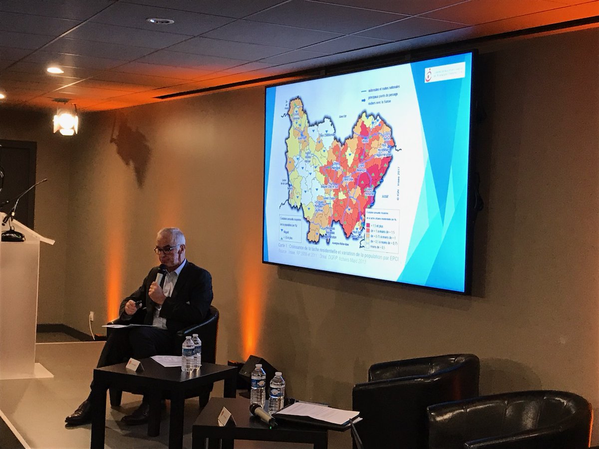 Emmanuel Bouet @ushbourgogne présente le territoire, à majorité industrielle avec ses différences, notamment le record taux de vacance dans la <a href="/nievre/">Denise Cripps</a> ; L'AR présente un projet régional hlm pour parler des enjeux de ces territoires