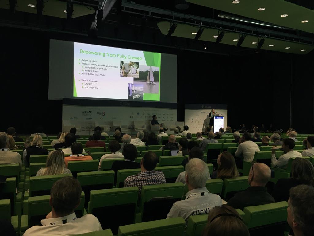 ⛵Au tour de <a href="/dawnriley/">Dawn Riley</a> d'intervenir pour raconter, de manière très concrète, comment <a href="/OakcliffSail/">Oakcliff Sailing</a> a organisé une test-event de l'épreuve de course au large mixte à bord des Melges 24 de sa flotte. Avec un message : c'est possible et c'est fun ! Coût 605 $/bateau ! #YRF2019