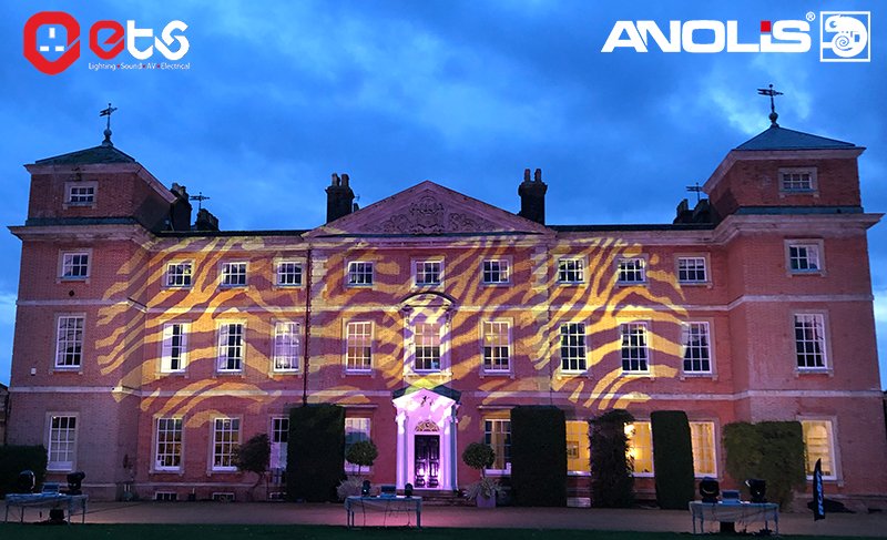 Another shot from our open house <a href="/Kimberleyvenue/">Kimberley Hall</a> in Norfolk in partnership with <a href="/ETSWymondham/">ETS Wymondham</a> from earlier this month.

We used three Divine 160 units to add colour to the front facade with Robe units providing gobo projection. Visit anolislighting.com/products/divin… or call 1604 741010.