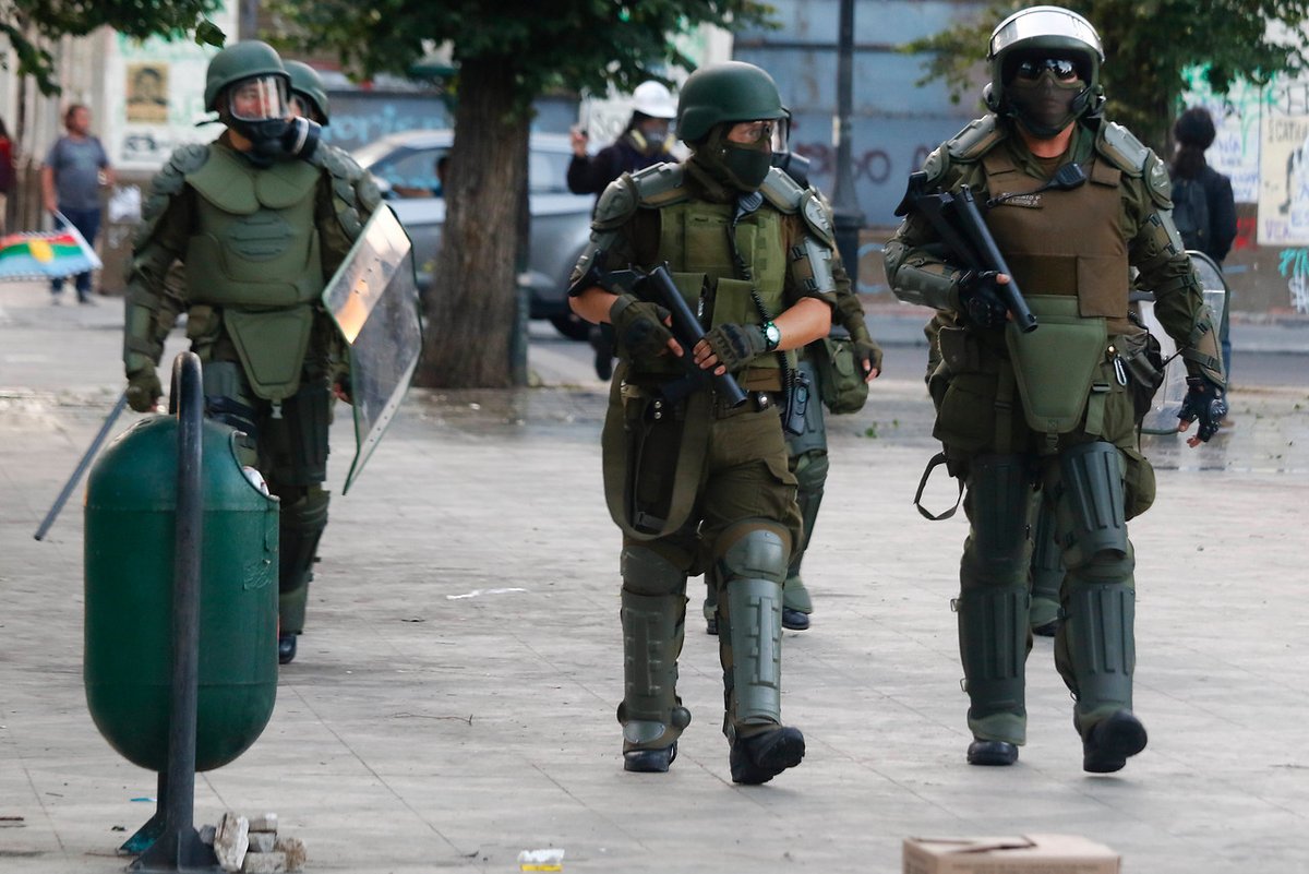 adnradiochile's tweet photo. Human Rights Watch: Carabineros han cometido graves violaciones de derechos humanos https://t.co/PKeMKvZvgk https://t.co/Q0jmnnDmg0